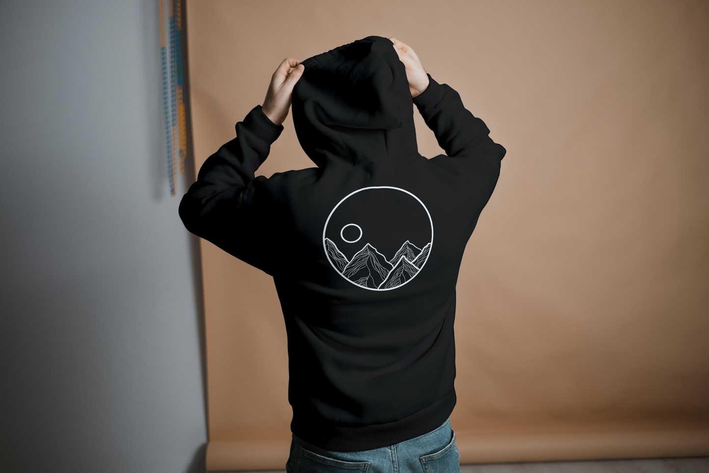 UrbanBasics Unisex Hoodie – Klassischer Schnitt